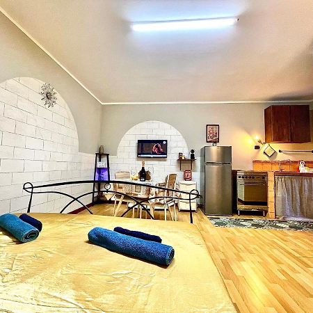 Monolocale Deluxe A 2,7 Km Dal Mare Per 2 Persone Appartement Siderno Buitenkant foto