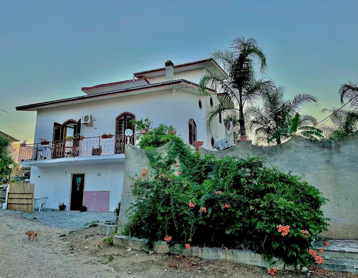 Monolocale Deluxe A 2,7 Km Dal Mare Per 2 Persone Appartement Siderno Buitenkant foto