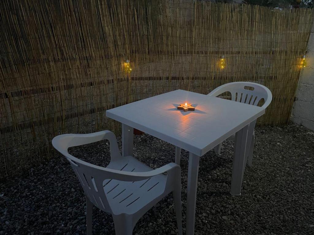 Monolocale Deluxe A 2,7 Km Dal Mare Per 2 Persone Appartement Siderno Buitenkant foto