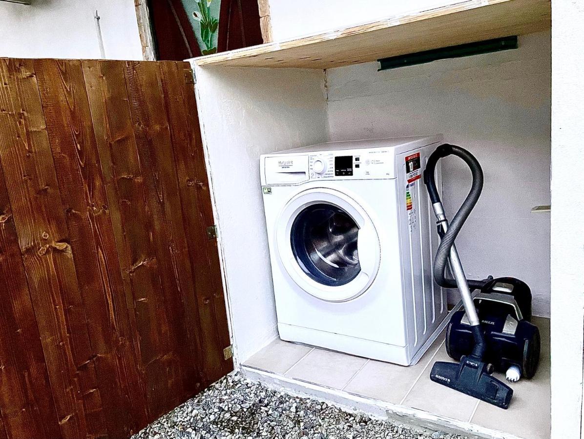 Monolocale Deluxe A 2,7 Km Dal Mare Per 2 Persone Appartement Siderno Buitenkant foto